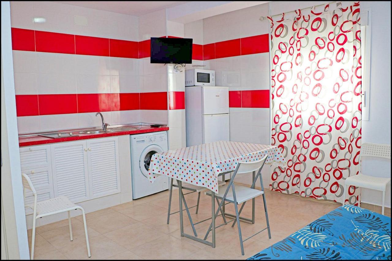 Apartamento Con Wifi En El Centro Conil De La Frontera Luaran gambar